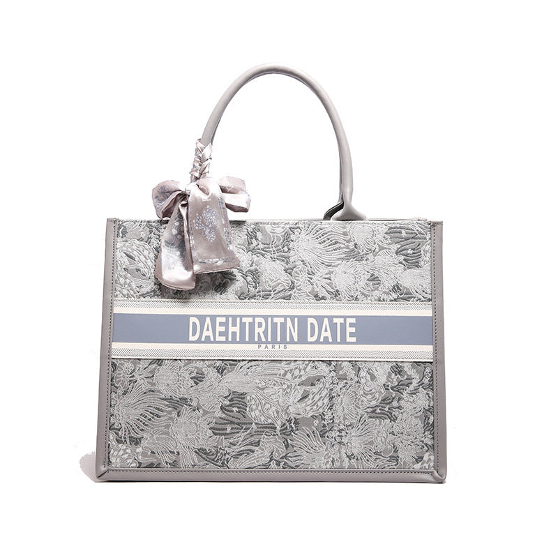 Élodie | Jacquard Tote Bag
